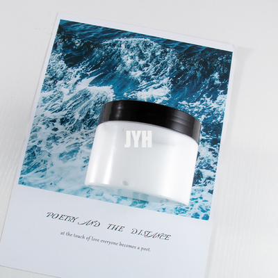 ODM Bodycare Cosmetics Whitening Deep Moisturizing Smooth Arbutin ครีมบำรุงผิวหน้า