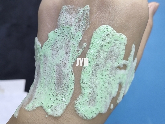 Green Tea Oxy Bubble Facial Clay Mask ช่วยลดการอักเสบ การรักษาสิว สไปรูลิน่าบอดี้สครับ